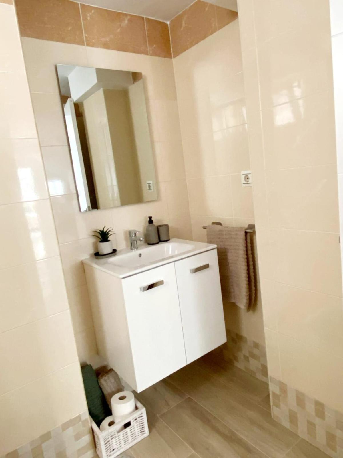 Mandala Attic Apartment Малага Екстериор снимка